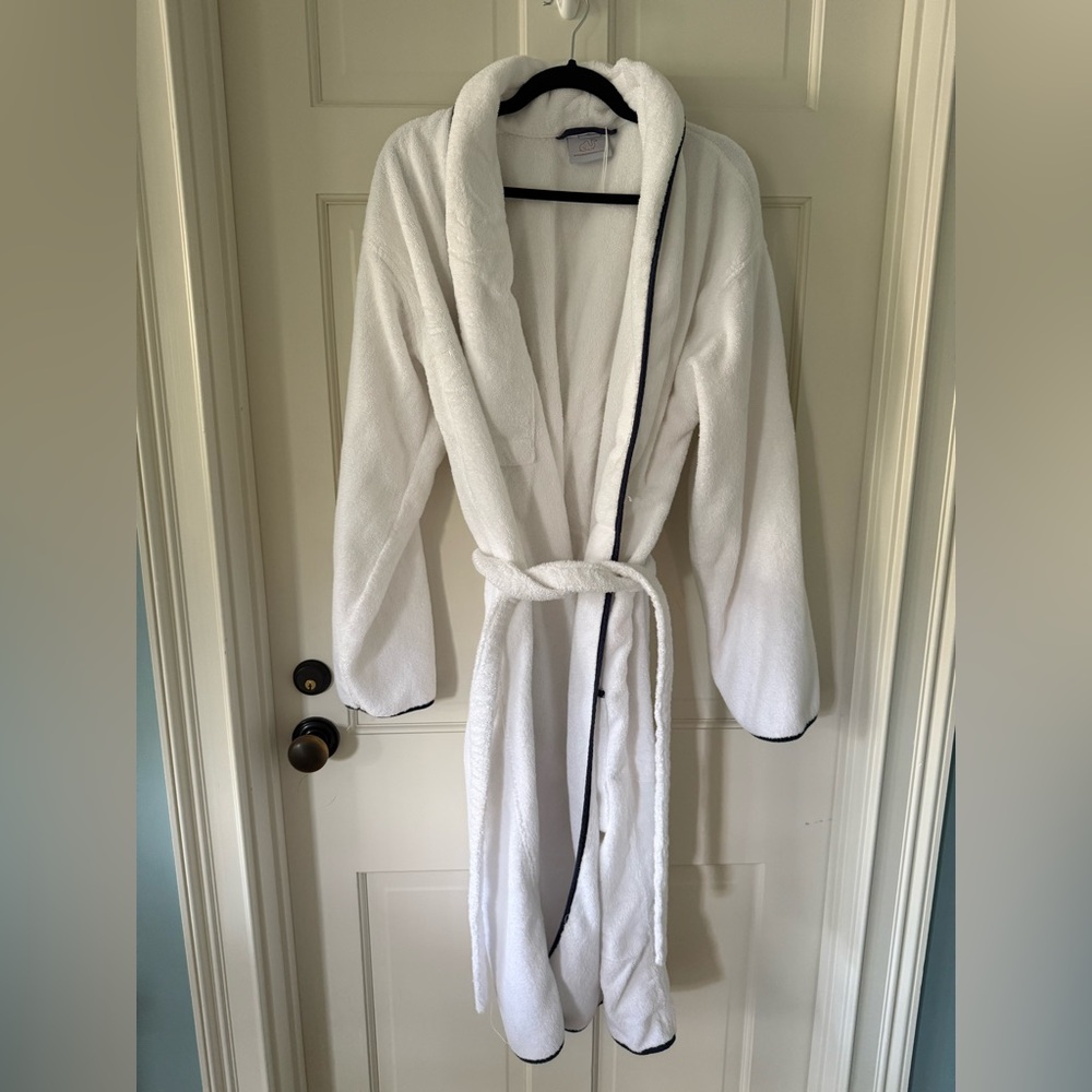 Weezie Men’s Robe size L